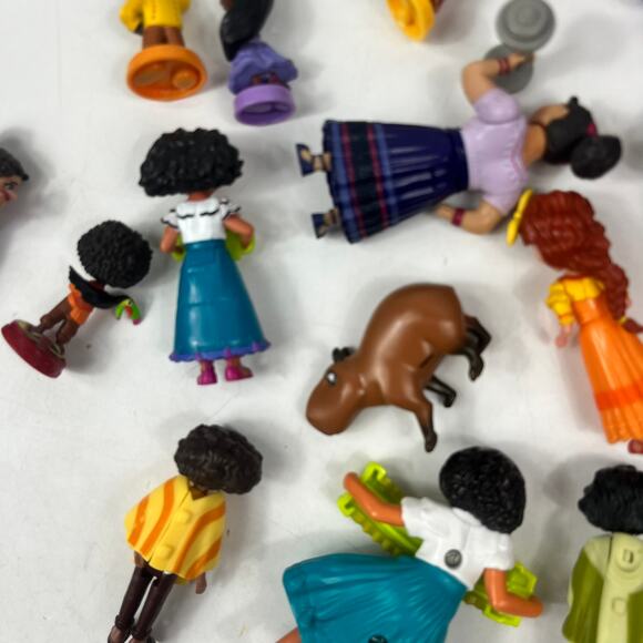 Disney Encanto Mini Character Figurines Lot of 27 Mixed Styles 1.5–3" Loose Toys - Picture 13 of 16